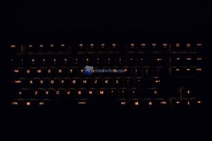 SteelSeries Apex M750 TKL LED 2